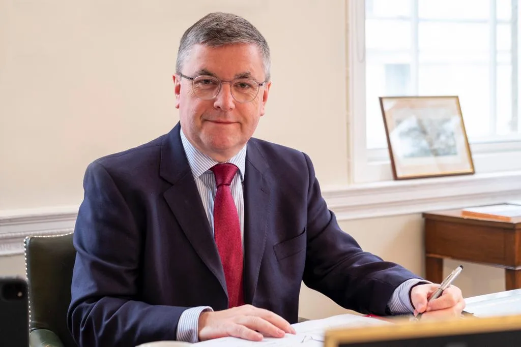 Sir Robert Buckland KC