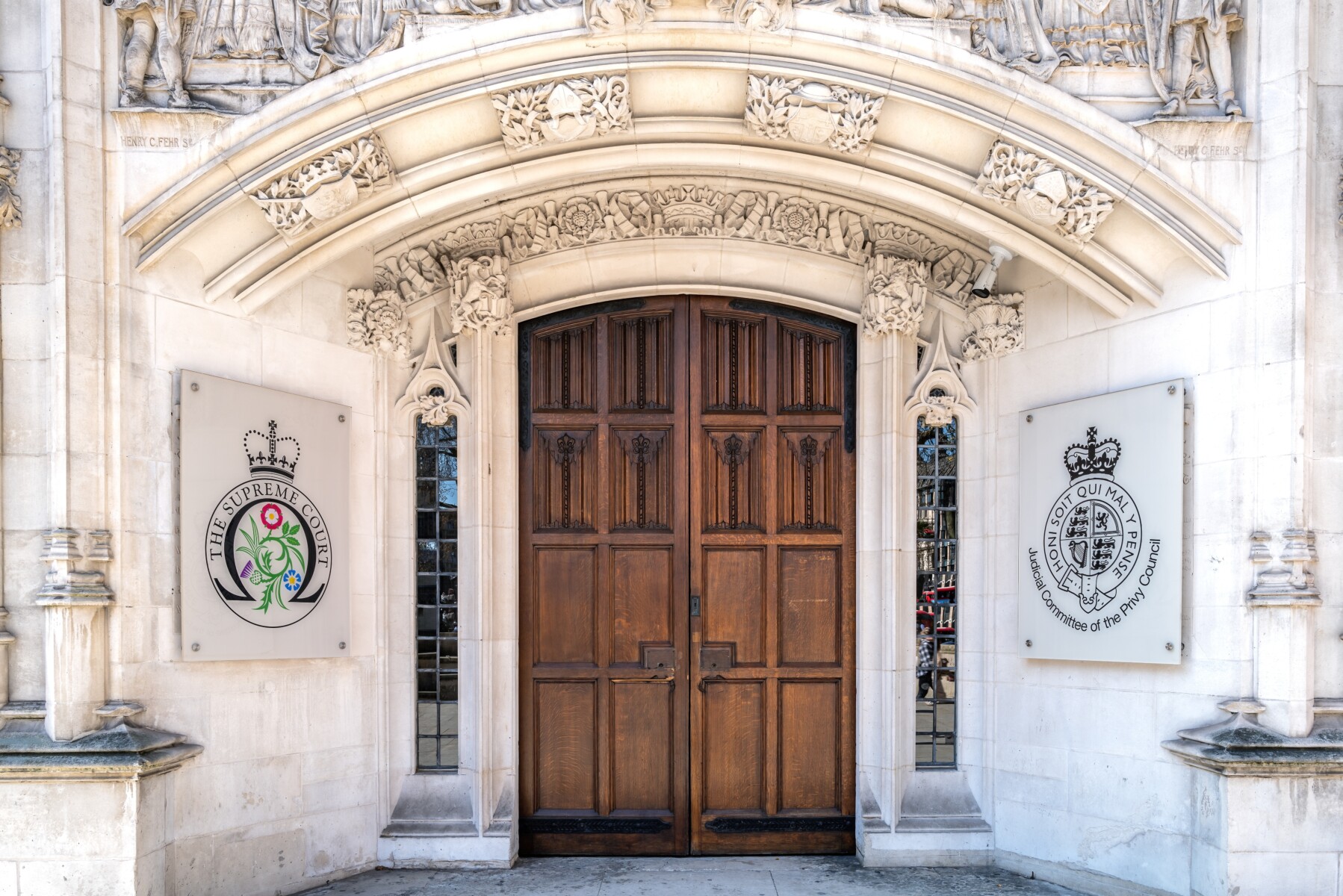 London,,Uk,-,26,March,2022:,The,Entrance,To,The